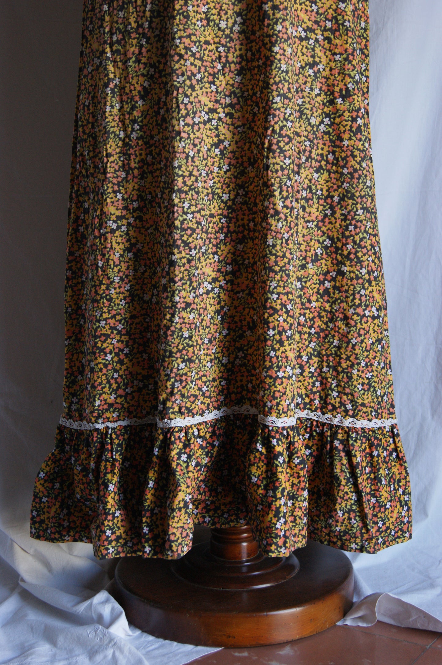 1970s Hand-Sewn Prairie Dress with Hand-Crocheted Details - S/M