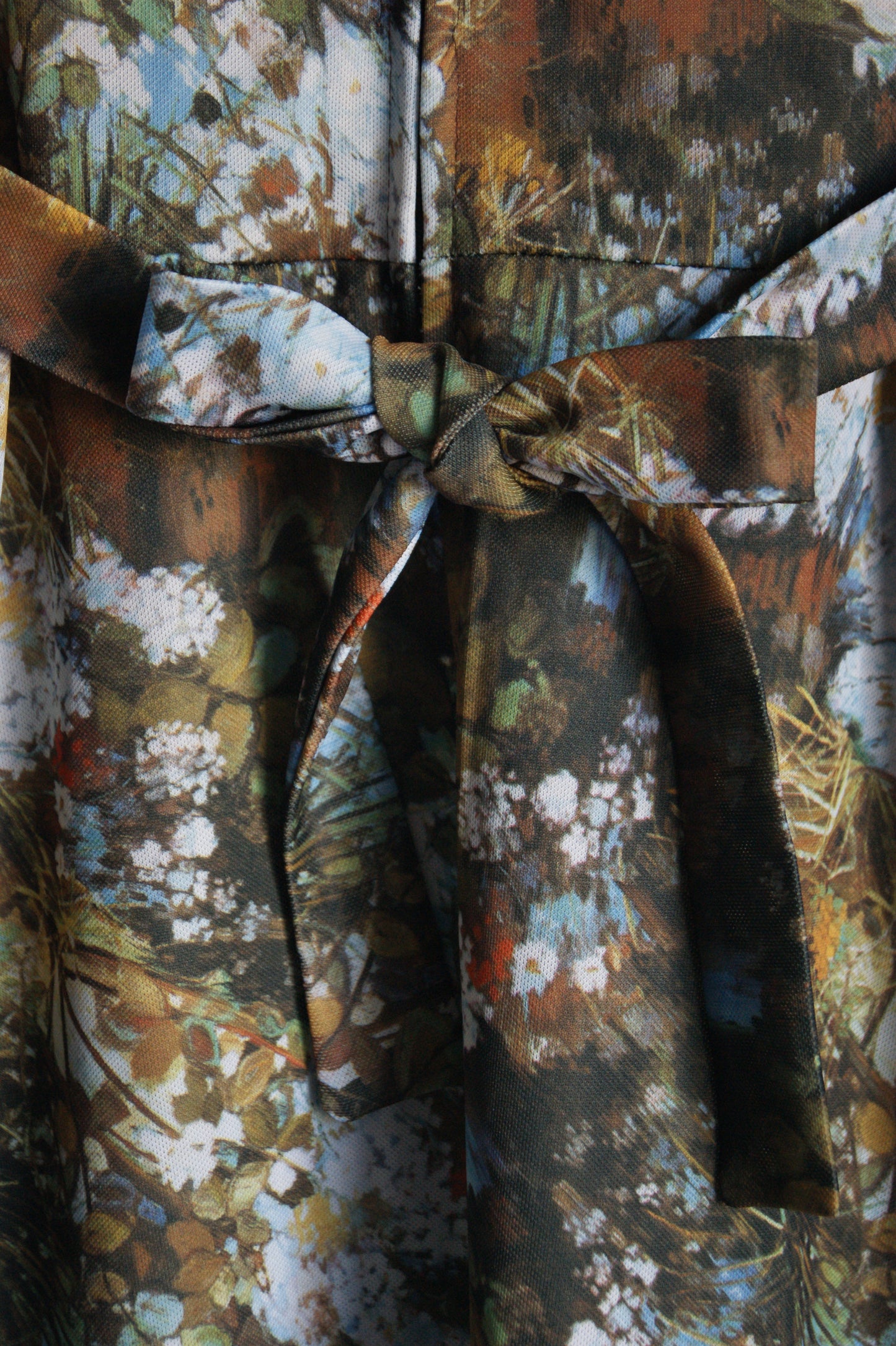 1970s Hand-Sewn Prairie Dress in Nature's Garden Print Syntethic Fabric - XS