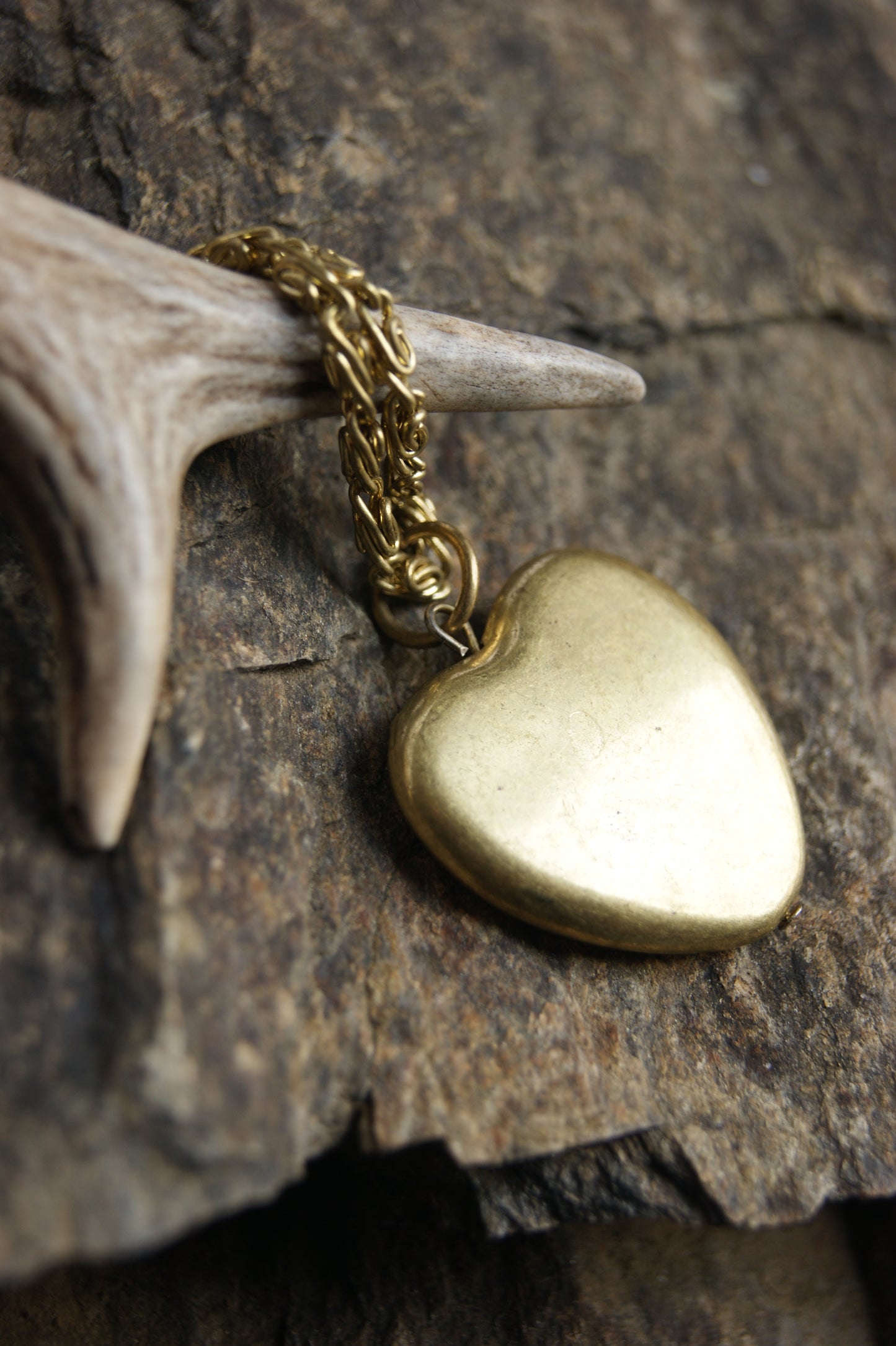 1980s Gold-Tone Heart Pendant Necklace