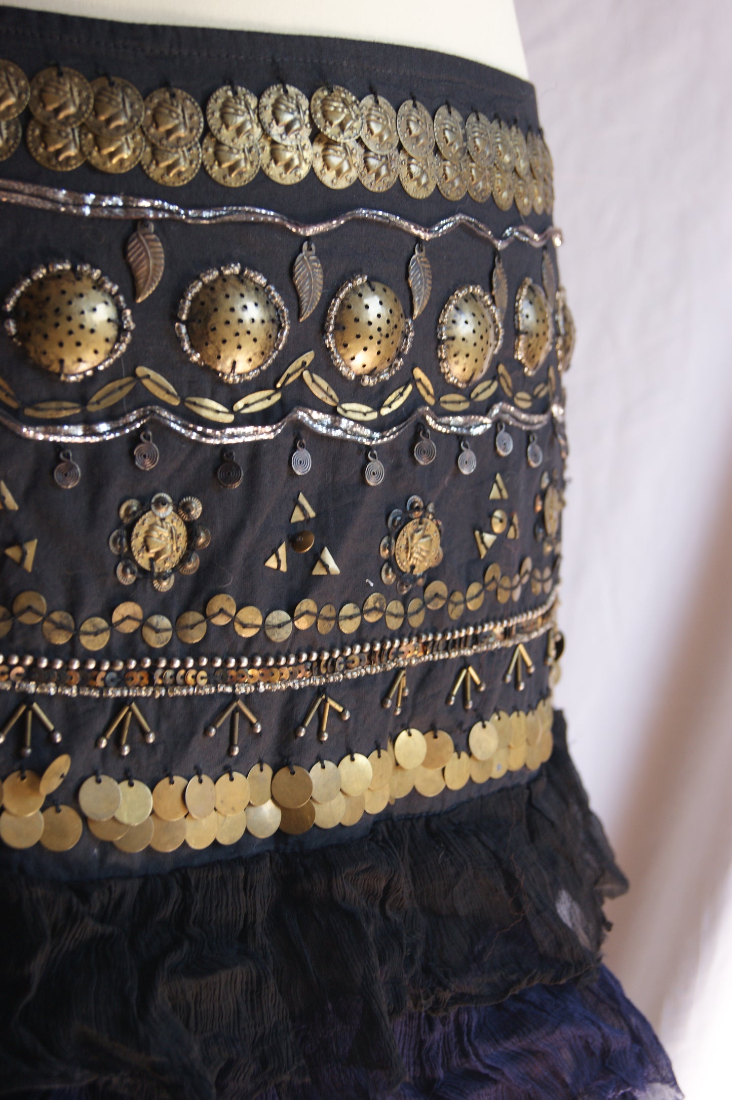 1990s Tiered Ruffle Skirt with Metallic Coin Belt - M