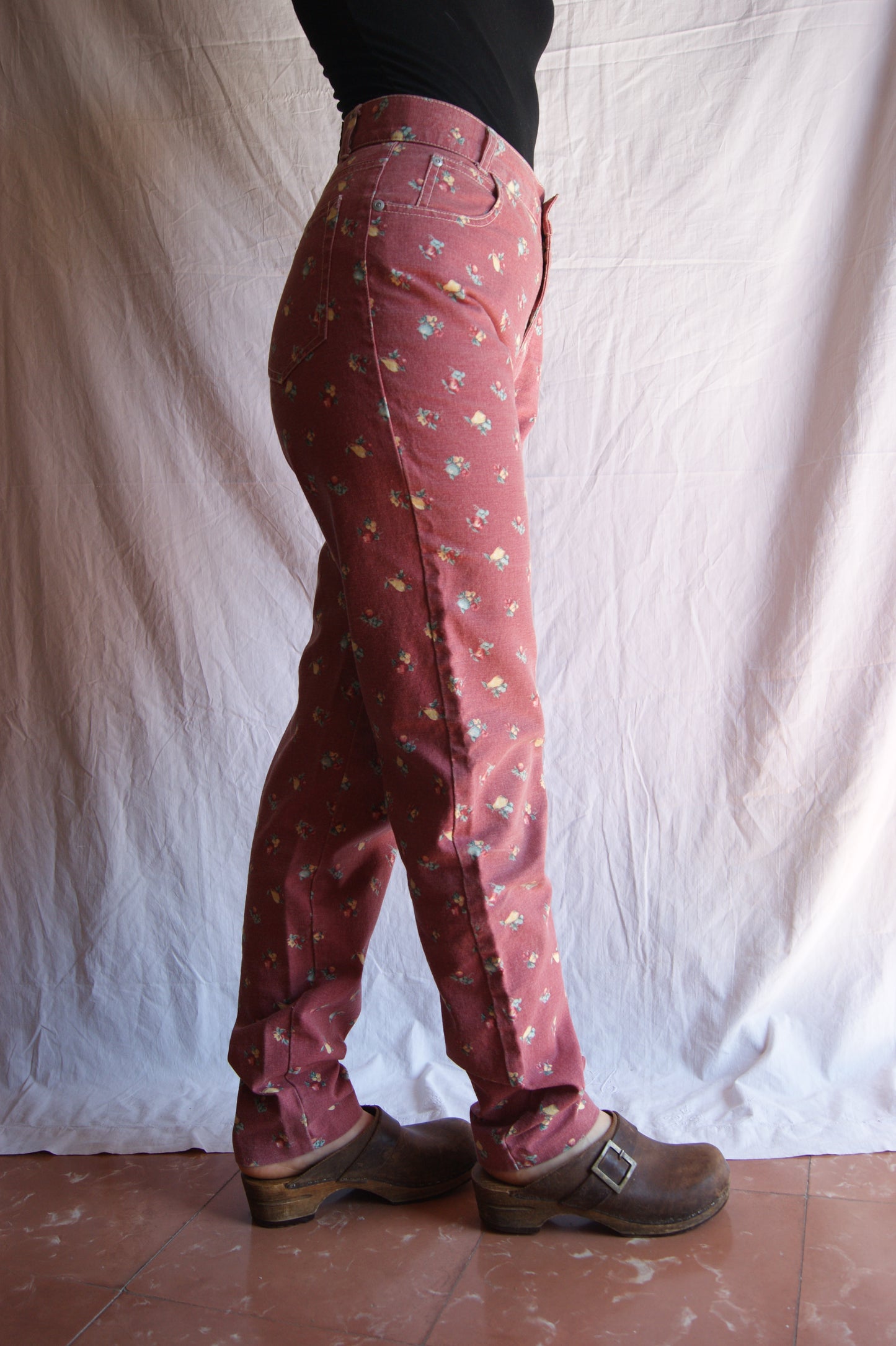 1980s Rose Meadow Fruit Print High-Waisted Trousers - M
