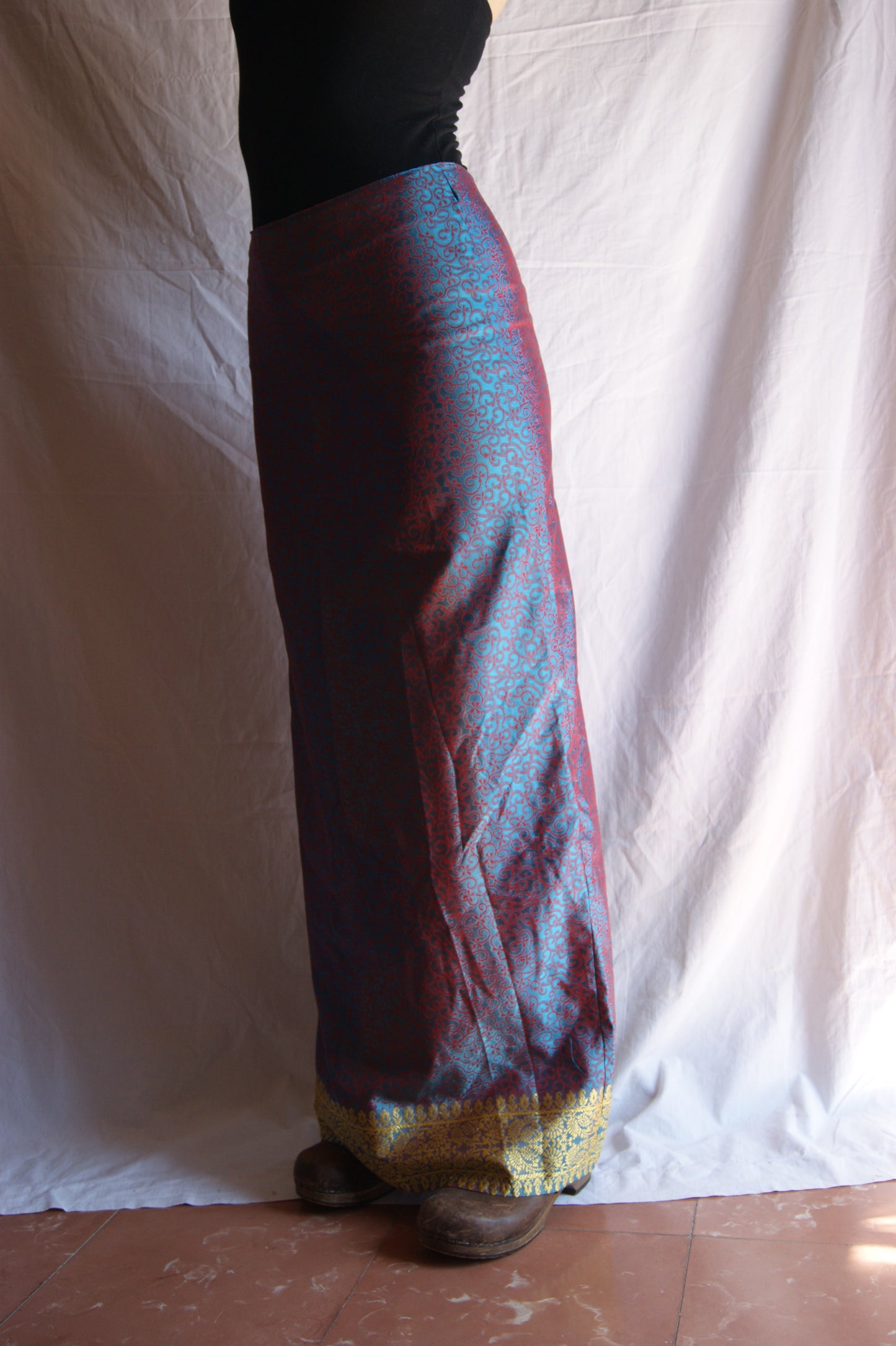 1990s Iridescent Maxi Skirt with Golden Trim - S