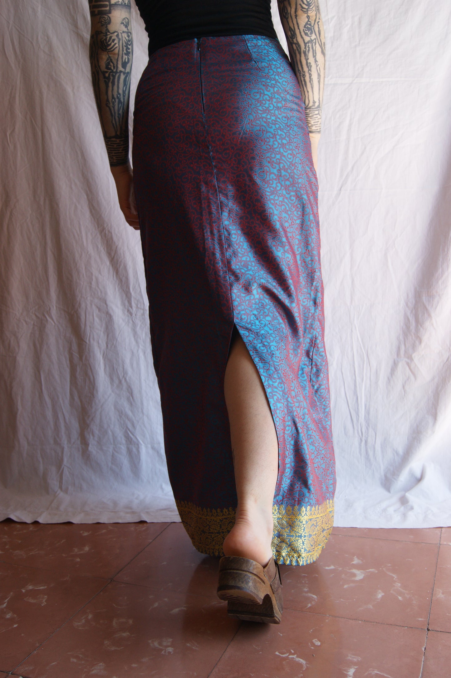 1990s Iridescent Maxi Skirt with Golden Trim - S