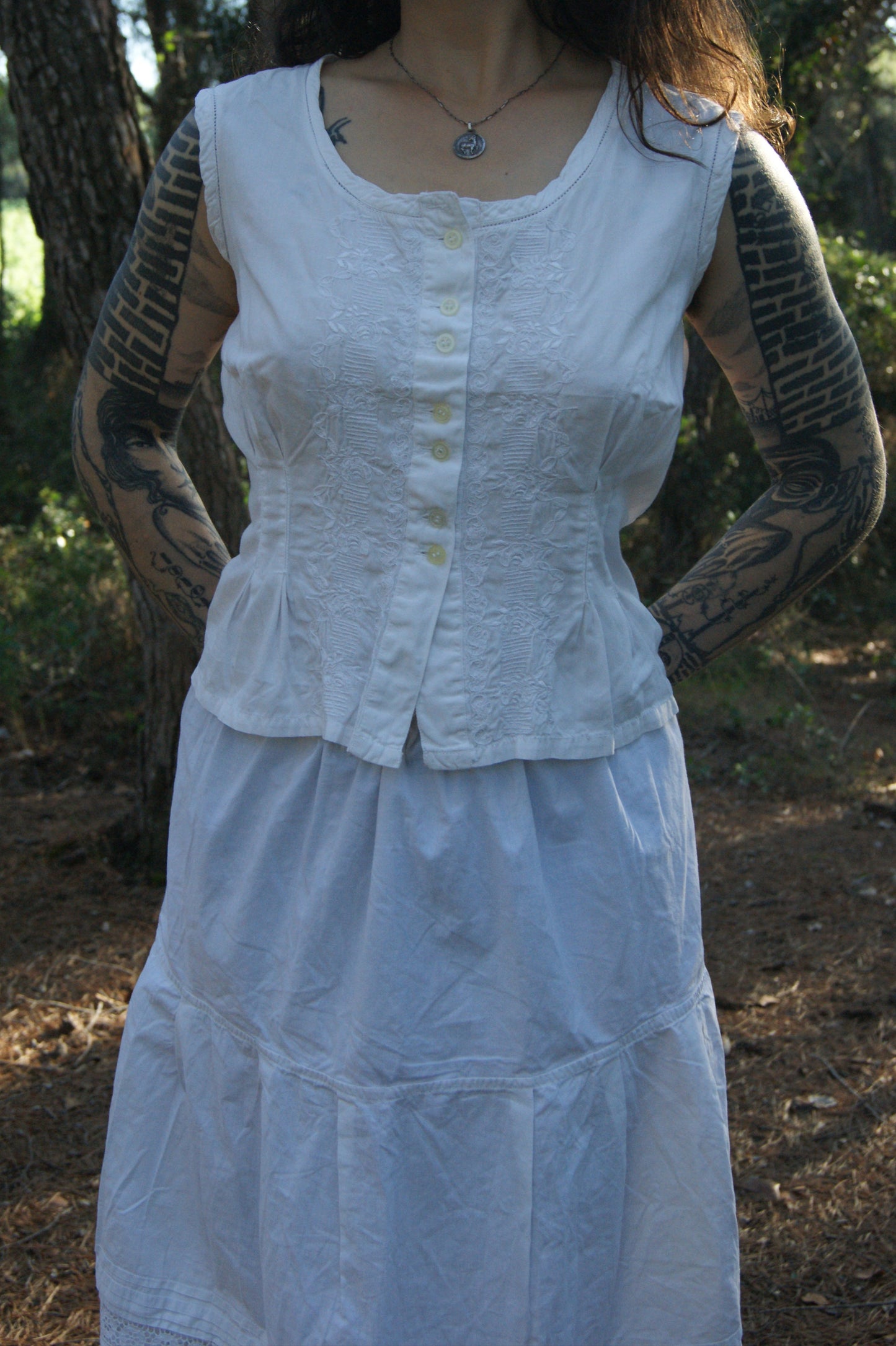 1980s White Cotton Peasant Blouse with Intricate Embroidered Trim - M/L