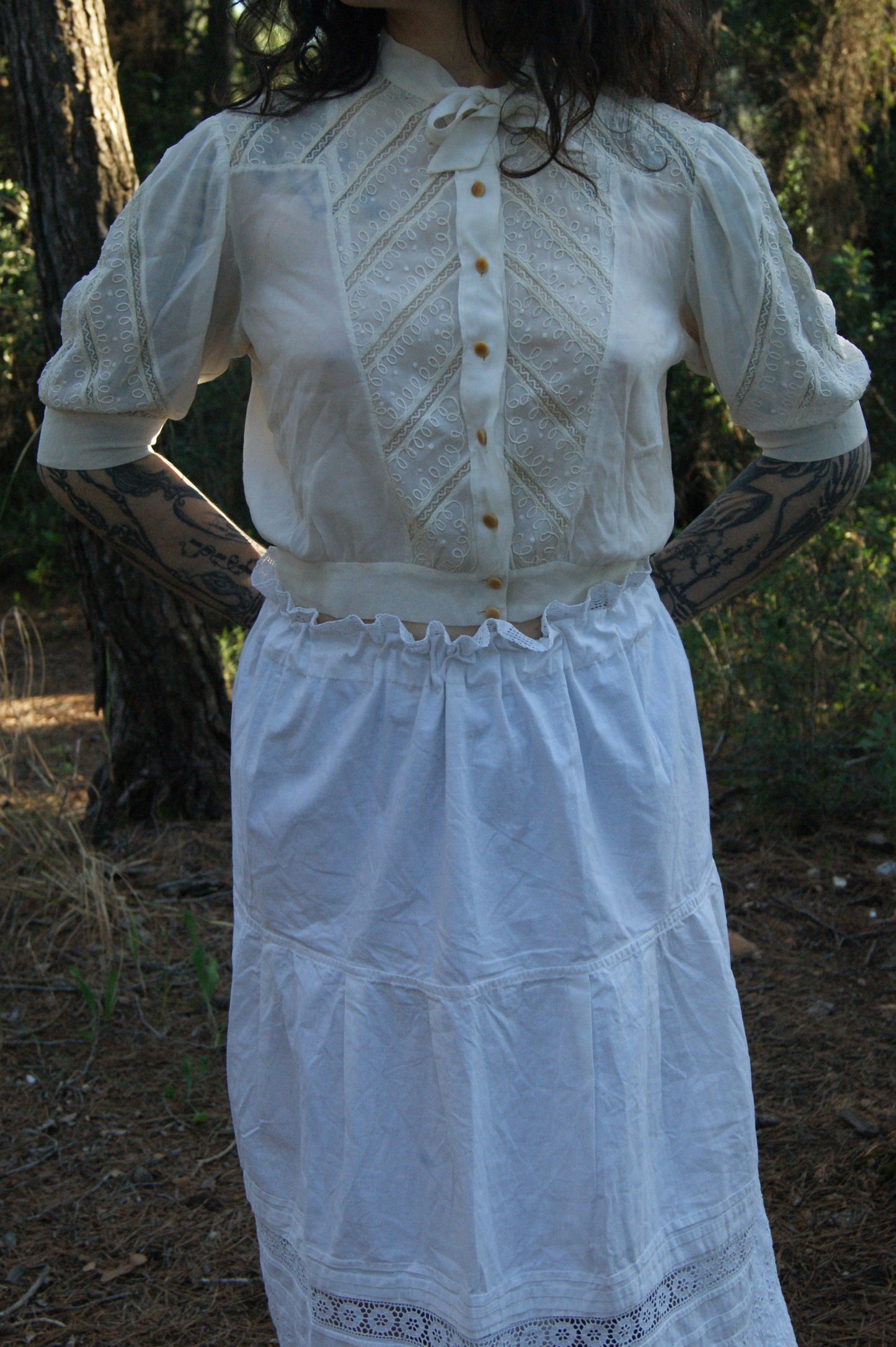 1970s Chevron Lace Victorian-Inspired Crop Blouse with Ribbon Tie - S/M