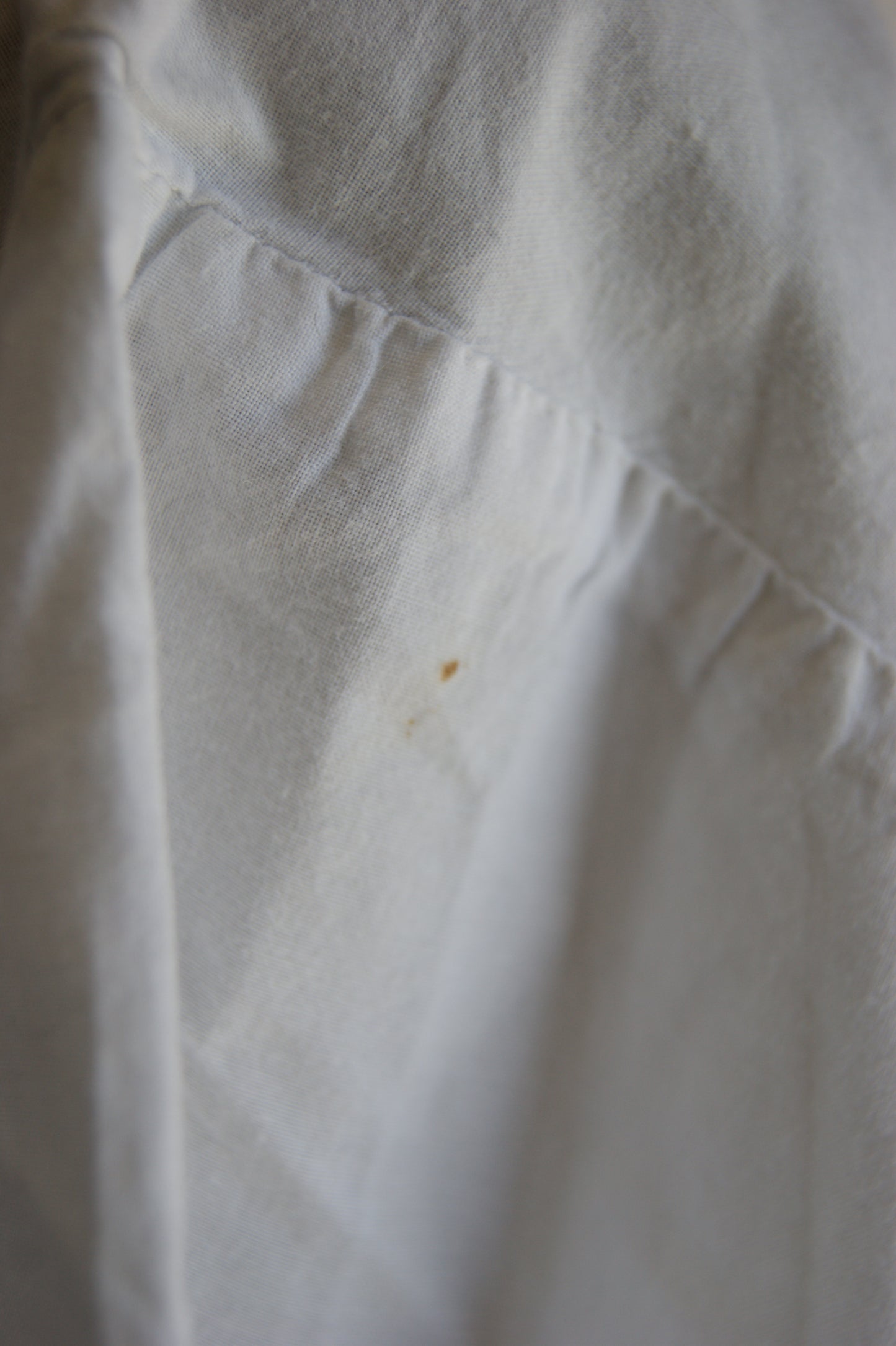1980s White Eyelet Cotton Blouse with Scalloped Collar - M/L