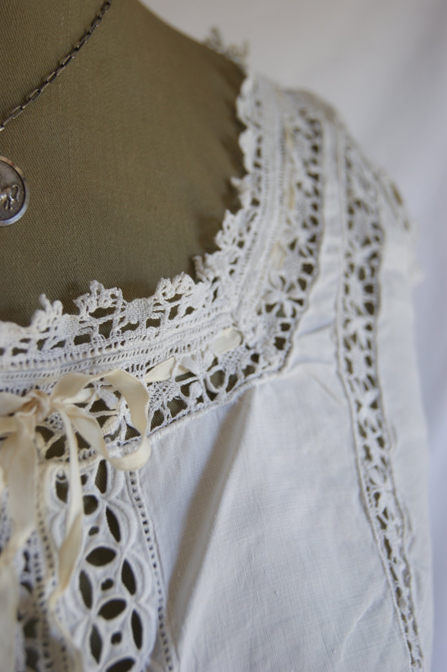 Late 1800s Antique Cotton Corset Cover with Intricate Lacework Trim - S