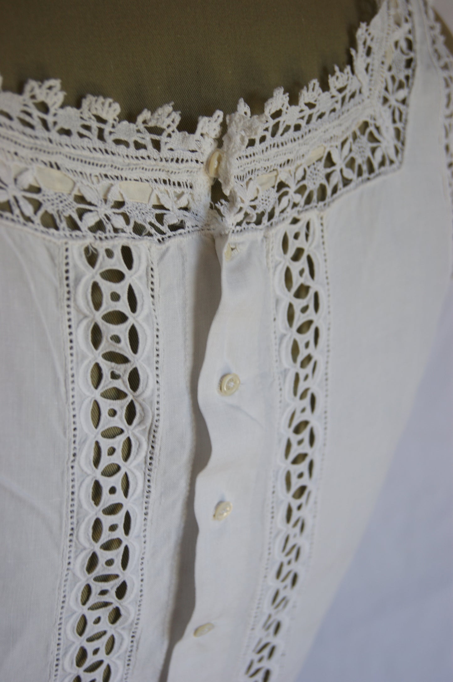 Late 1800s Antique Cotton Corset Cover with Intricate Lacework Trim - S