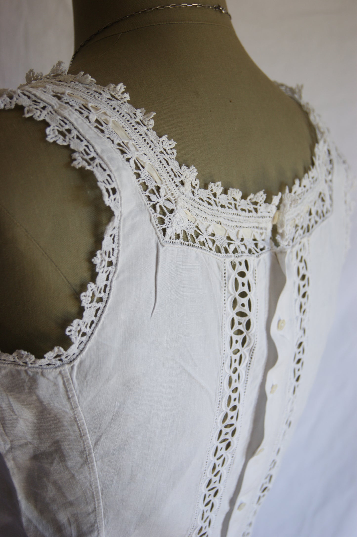 Late 1800s Antique Cotton Corset Cover with Intricate Lacework Trim - S