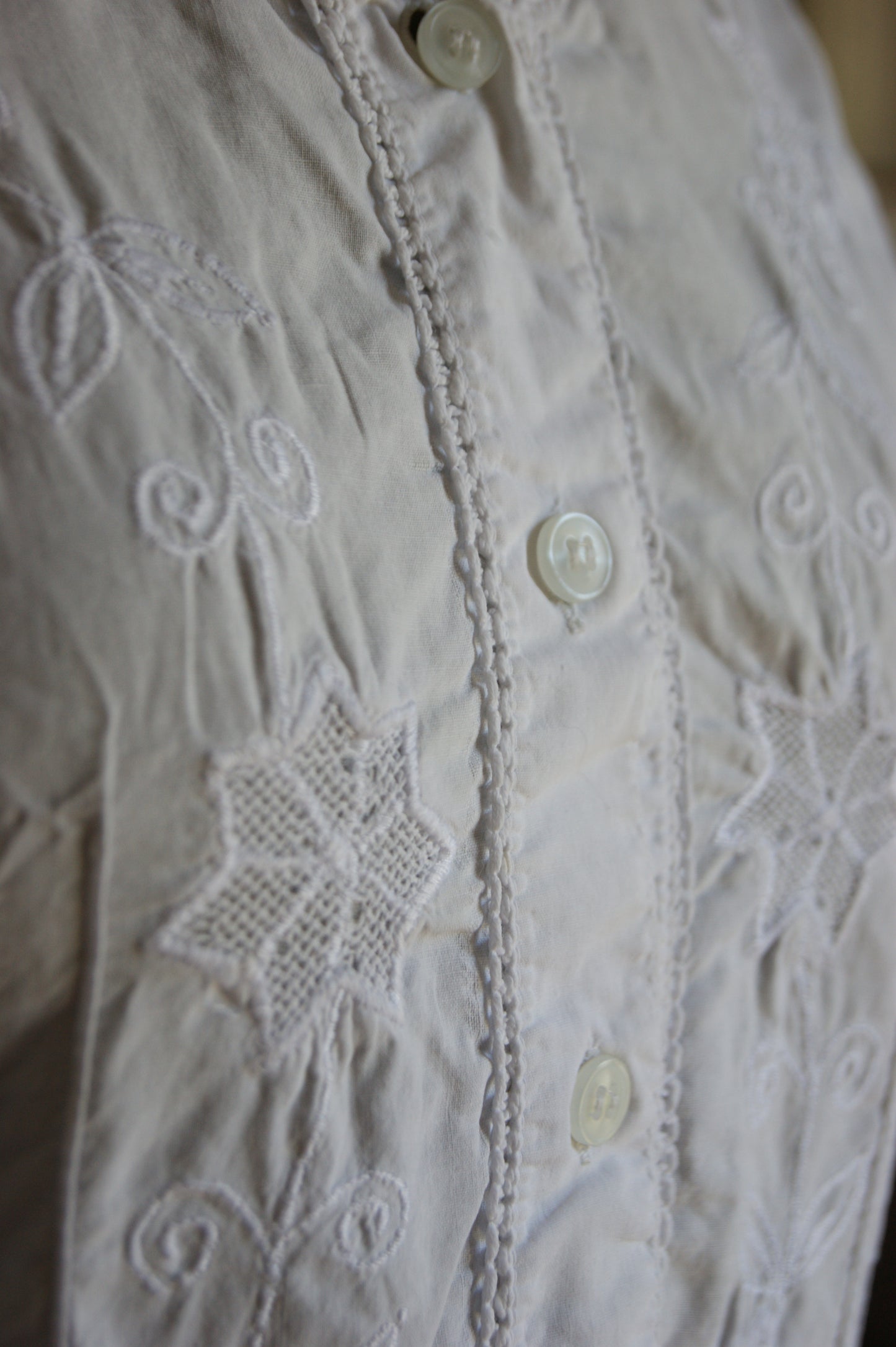 1950s Floral Embroidered Cotton Blouse Vest - M
