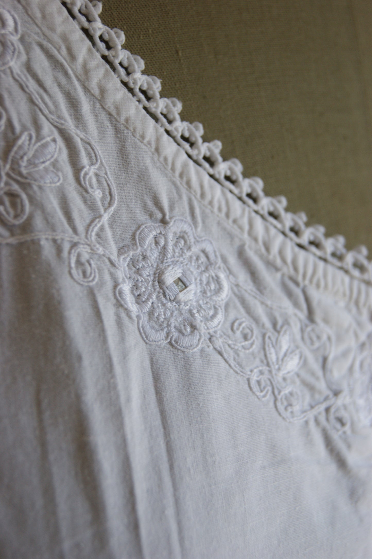 1950s Whitework Embroidered Cotton Camisole - L