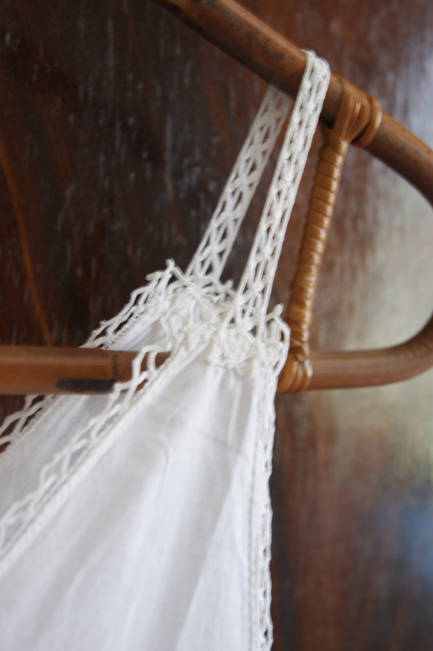 1920s Hand-Crafted Cotton Nightgown/Sundress with Ladder Lace Trim - M