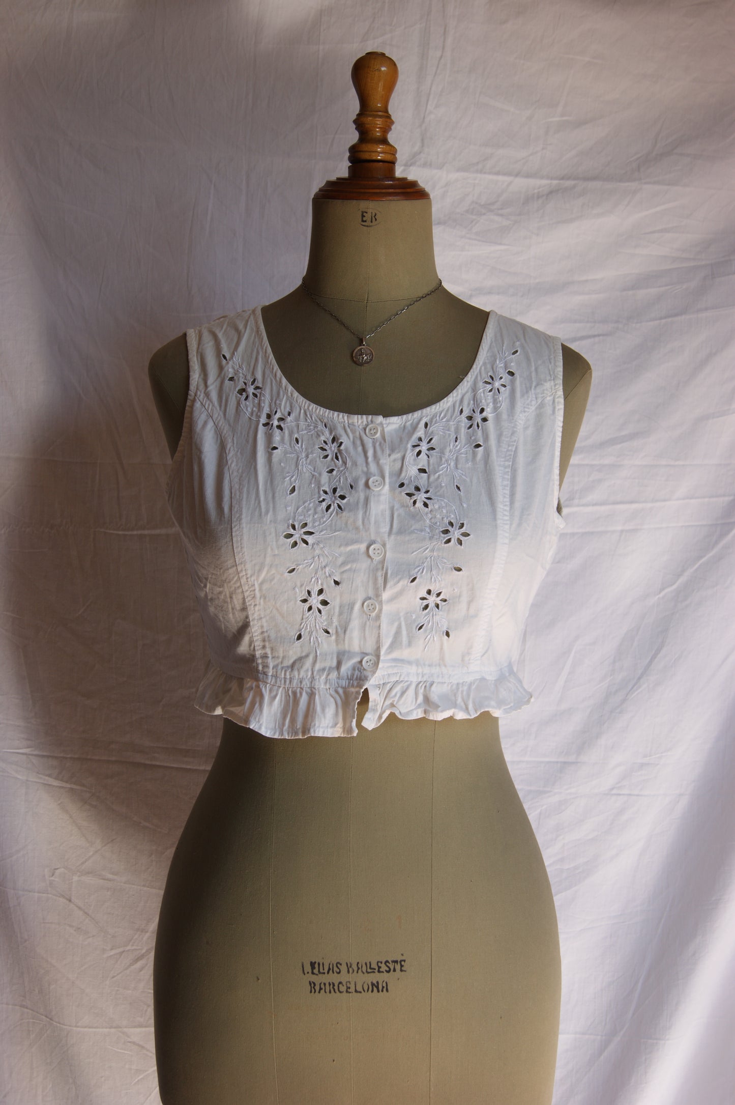 1980s Cotton Eyelet Crop Top with Buttons - XS/S