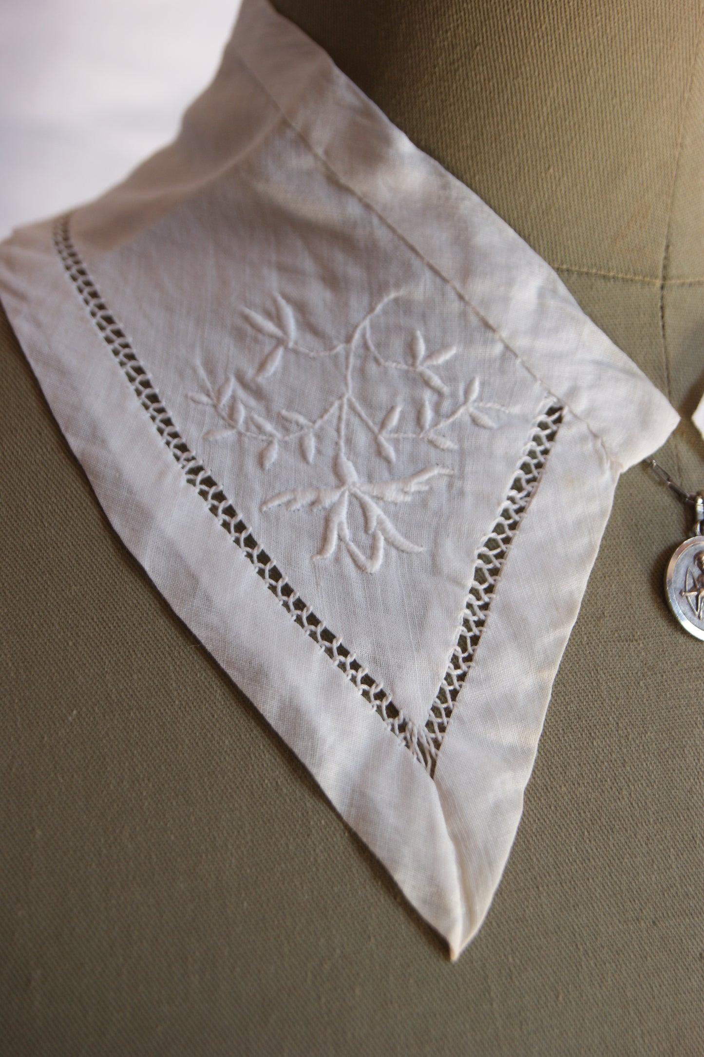 Antique Hand-Embroidered Cotton Collar with Floral Whitework