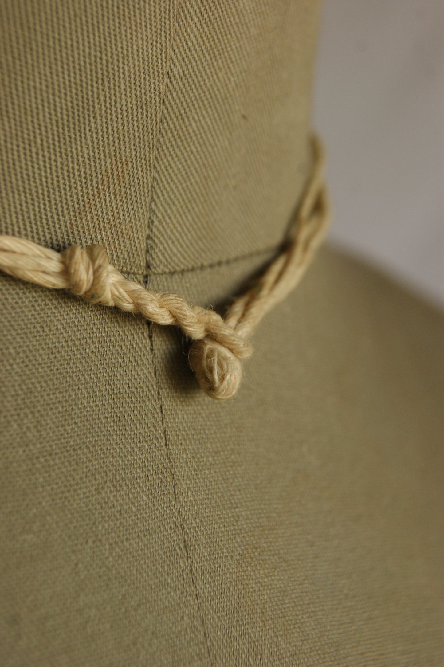 1980s Handcrafted Shell & Macramé Tassel Necklace