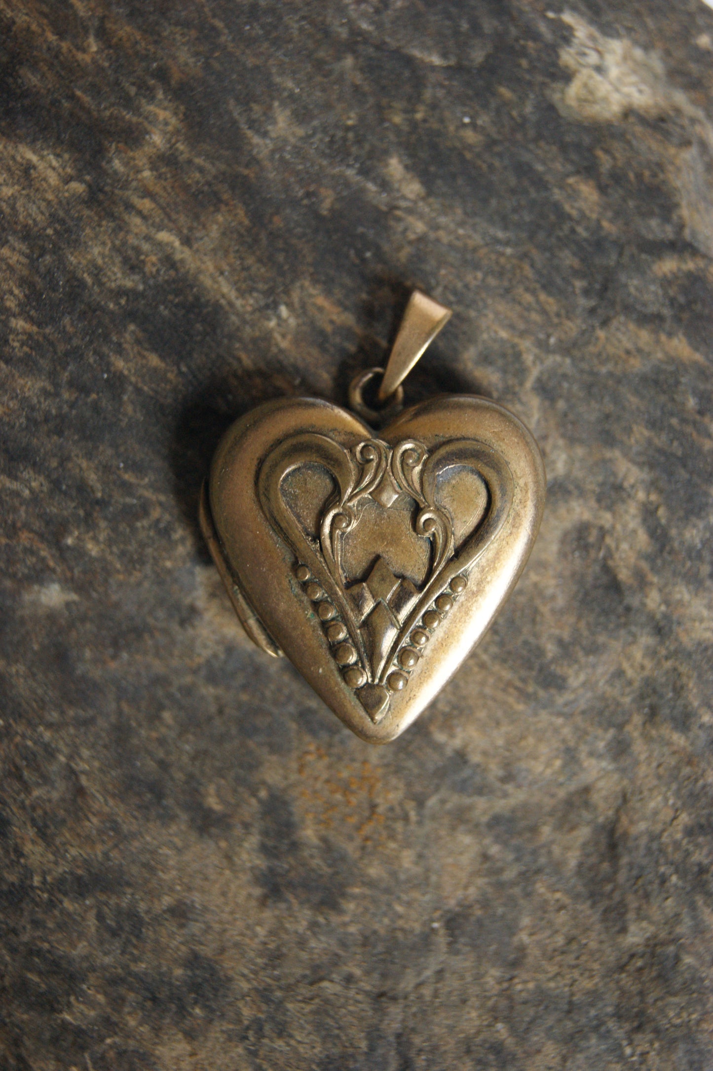 Late 1800s Antique Heart Photo Locket
