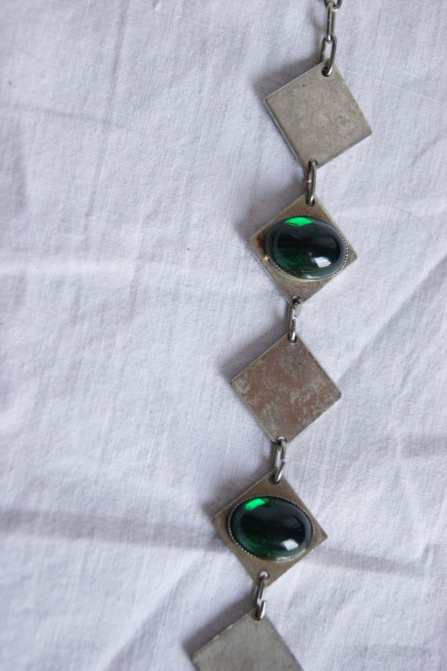 1970s Hand-Crafted Silver & Emerald Green Glass Geometric Bracelet