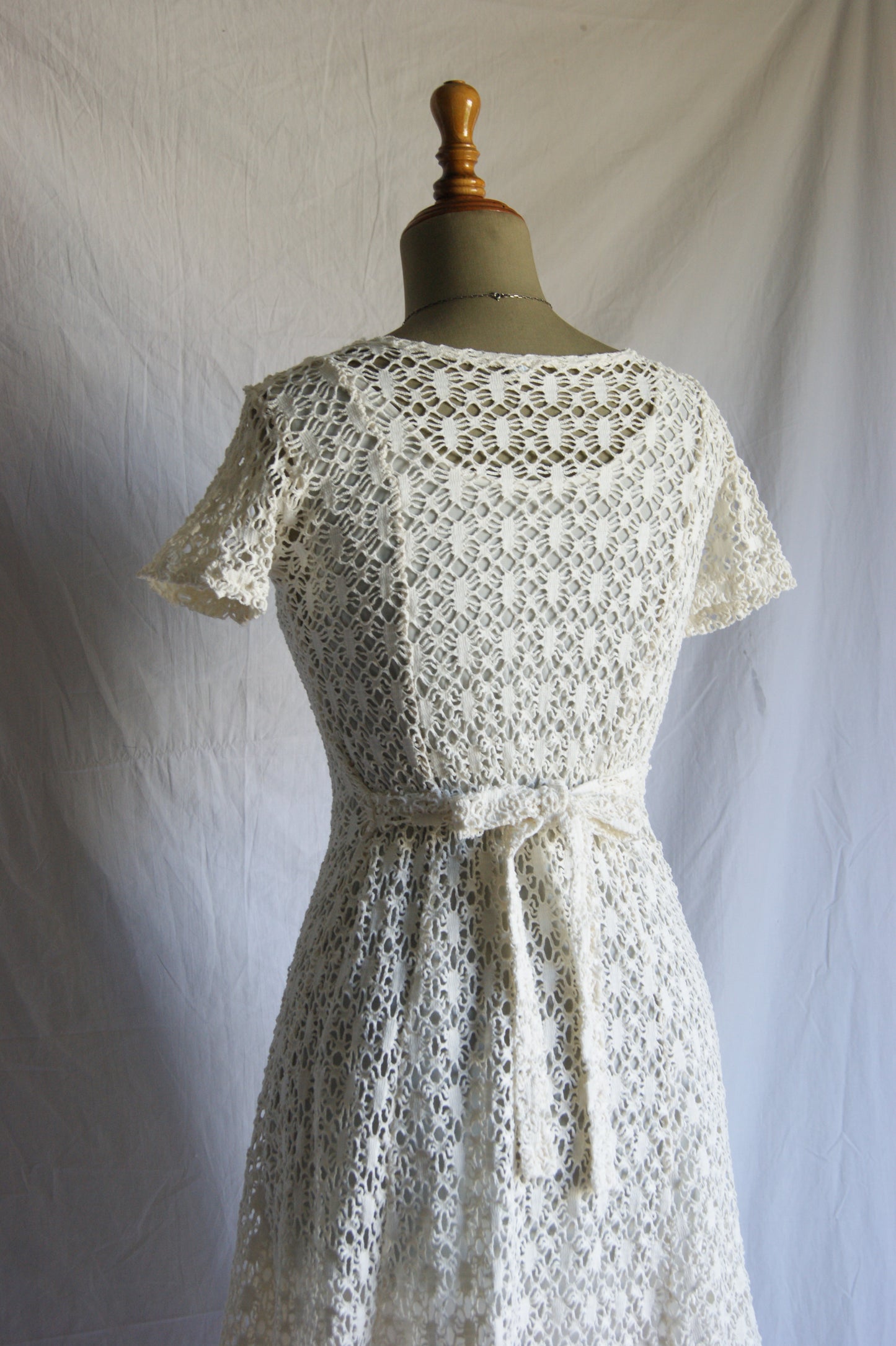 1970s Cotton Lace Dress with Waist Tie - S/M