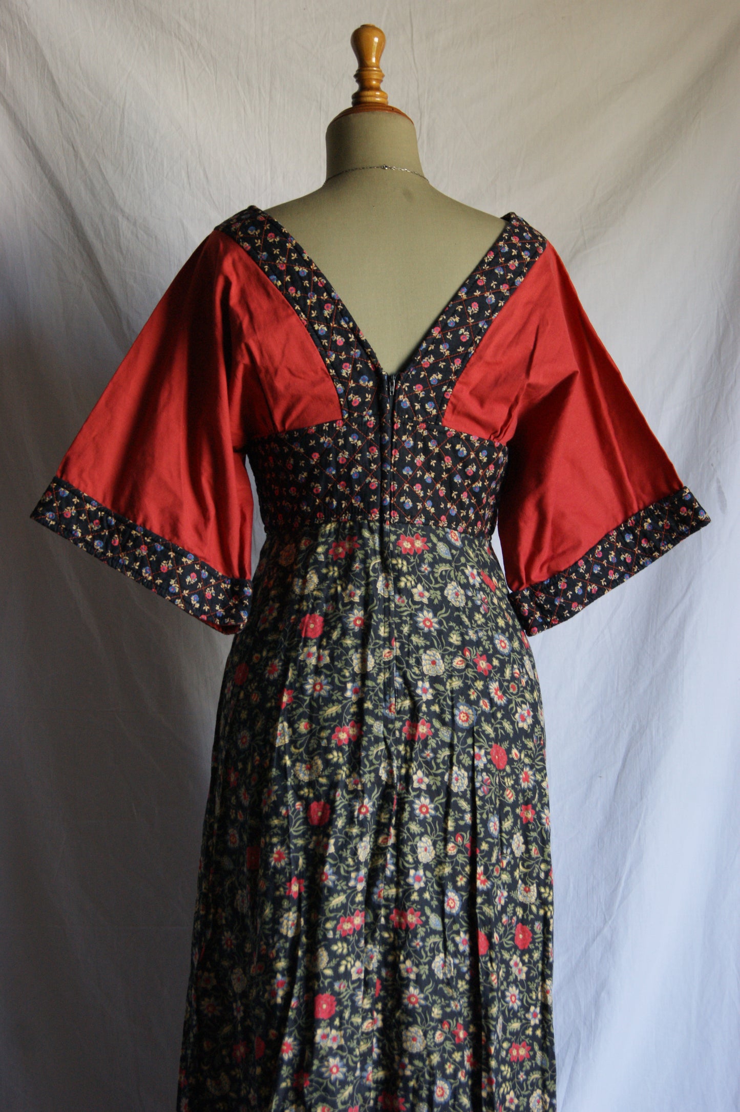 1970s Shubette of London Quilted Maxi Kimono Dress - M