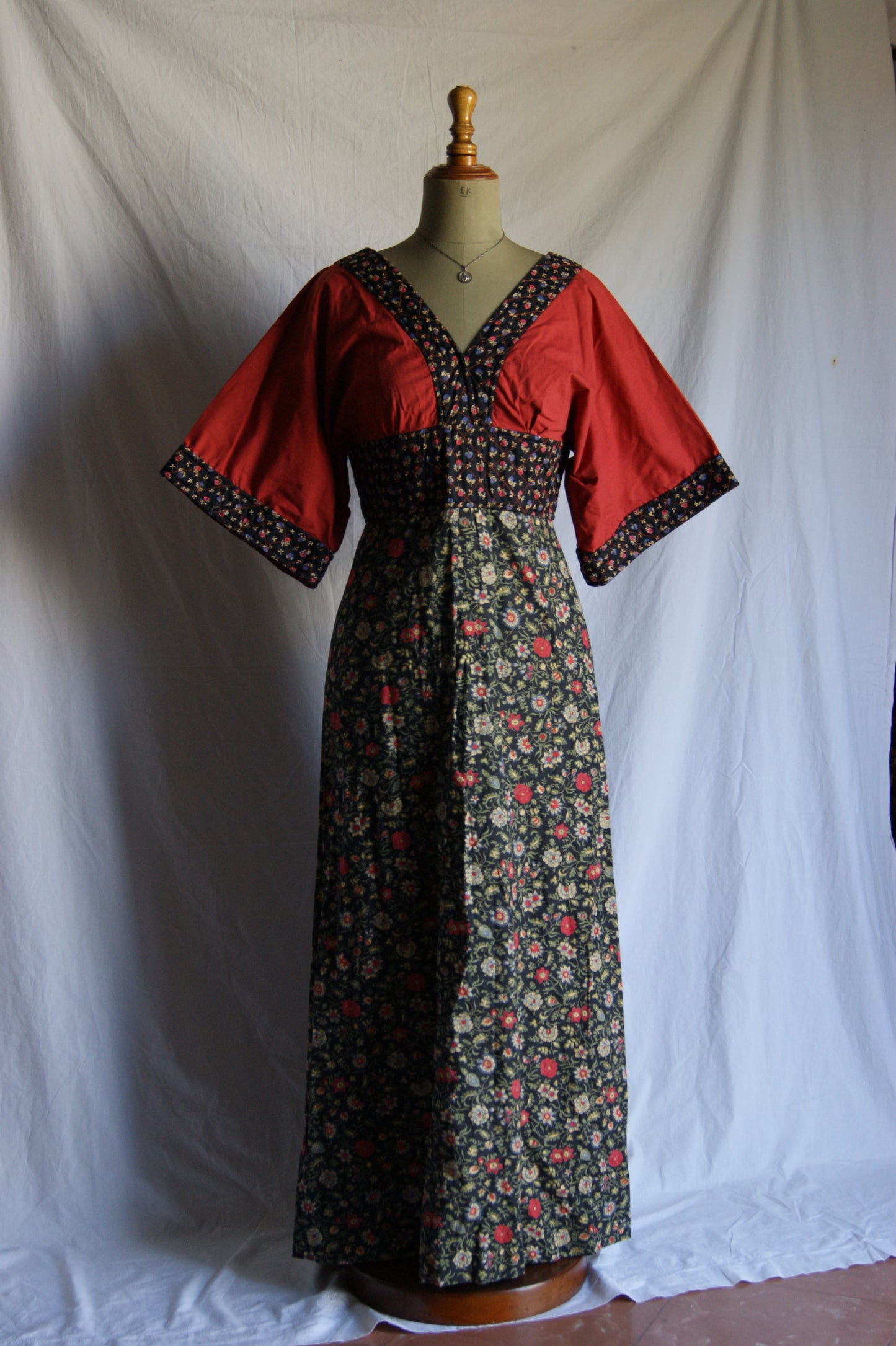 1970s Shubette of London Quilted Maxi Kimono Dress - M