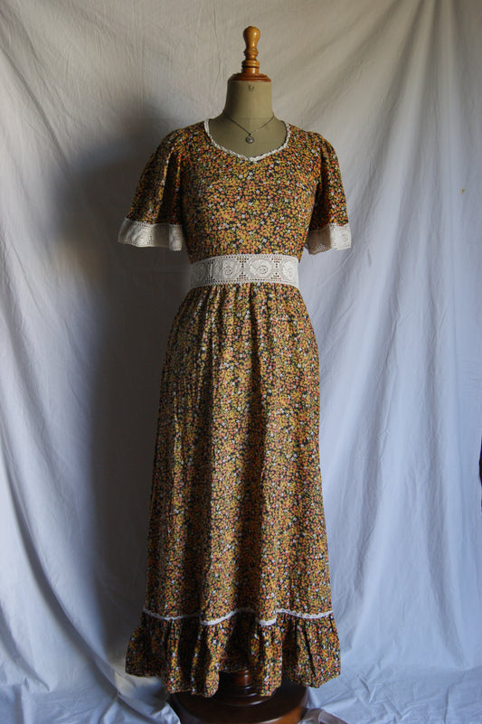 1970s Hand-Sewn Prairie Dress with Hand-Crocheted Details - S/M