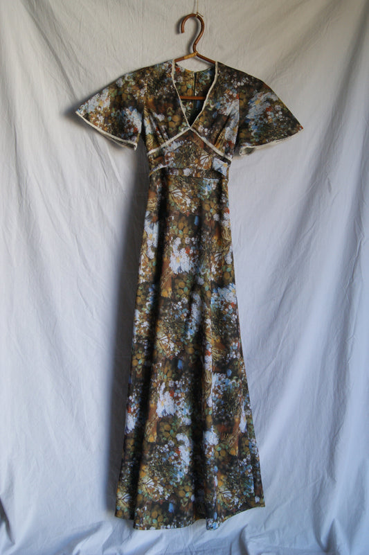 1970s Hand-Sewn Prairie Dress in Nature's Garden Print Syntethic Fabric - XS