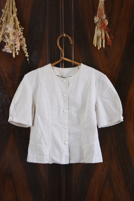 1970s Pure Linen White Blouse with Puffed Sleeves and Lace Trim - M