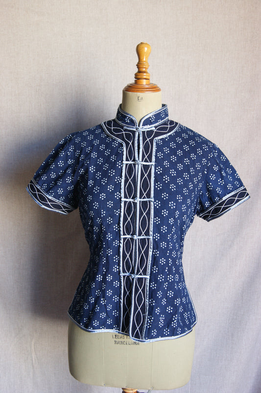 1980s Blue Linen Blouse with White Trim - S/M