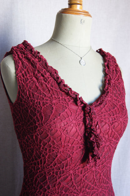 Vestit de puntes amb teranyina dels anys 90 - M