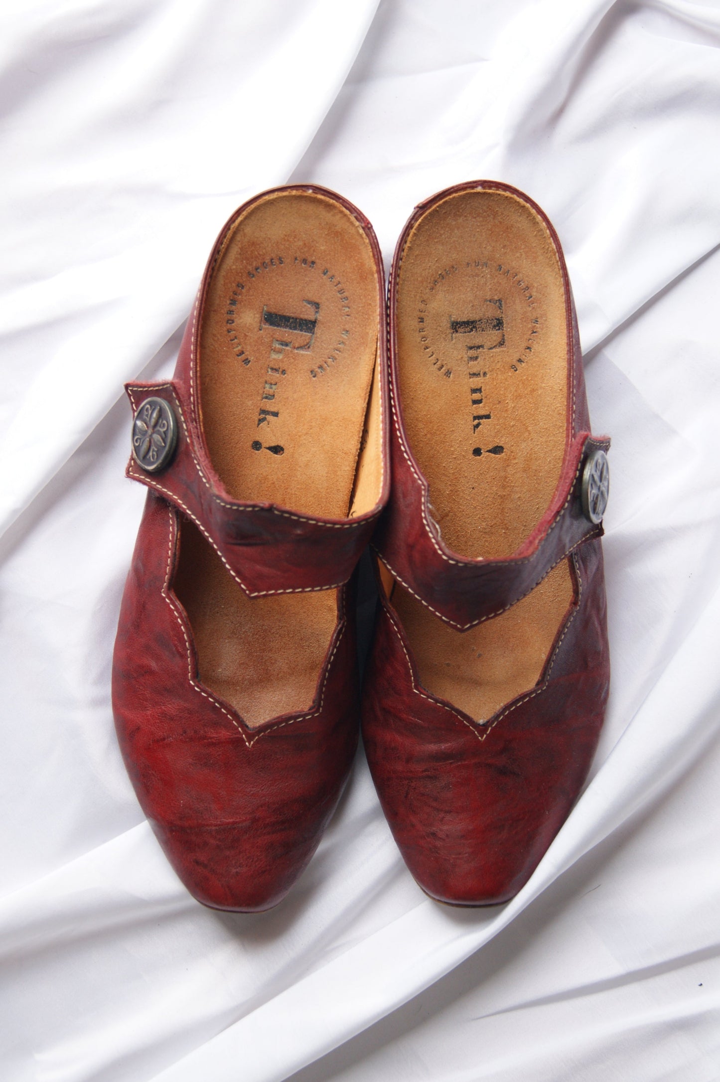 RESERVED for Hannah - Vintage Think! Oxblood Leather Scalloped Mules - EU38 US7.5