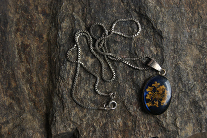 Antique Victorian Forget-Me-Not Pressed Flower Pendant Necklace