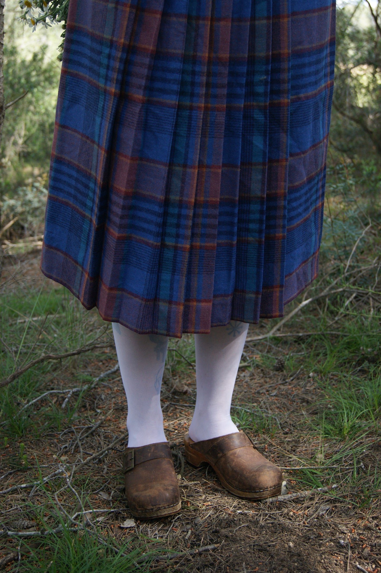 1980s Toronto Wool-Blend Pleated Tartan Skirt - M
