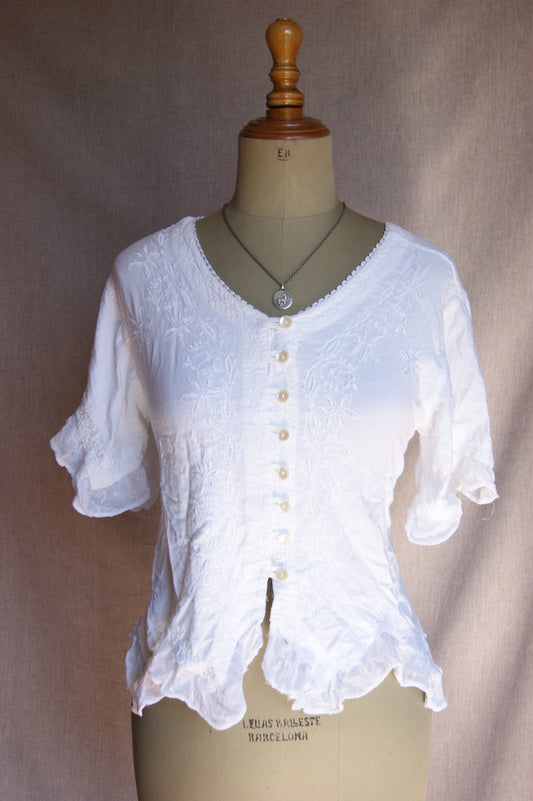 1990s White Embroidered Peasant Blouse with Lace-Up Back - M