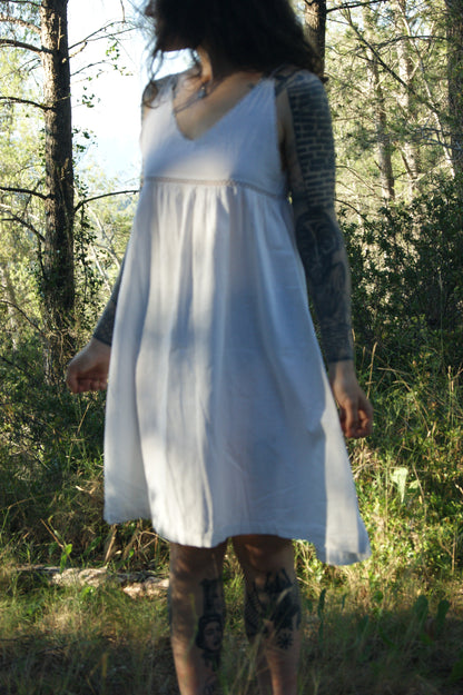 1920s Hand-Crafted Cotton Nightgown/Sundress with Ladder Lace Trim - M