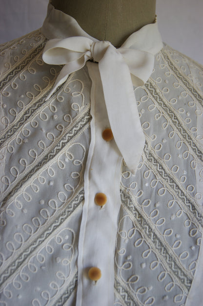 1970s Chevron Lace Victorian-Inspired Crop Blouse with Ribbon Tie - S/M