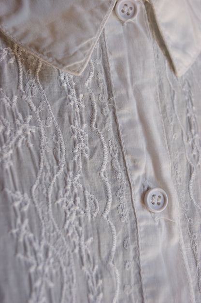 1970s Embroidered Cotton Blouse with Floral Motif - M