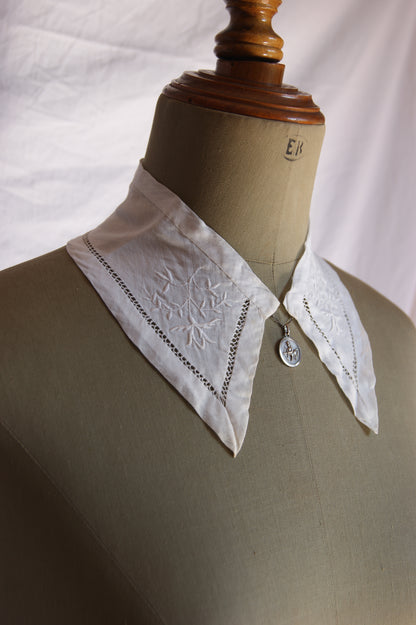 Antique Hand-Embroidered Cotton Collar with Floral Whitework