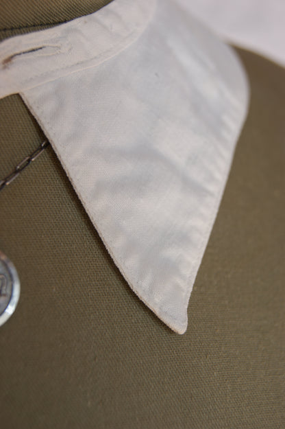 1920s Hand-Stitched White Cotton Collar with Scalloped Edges