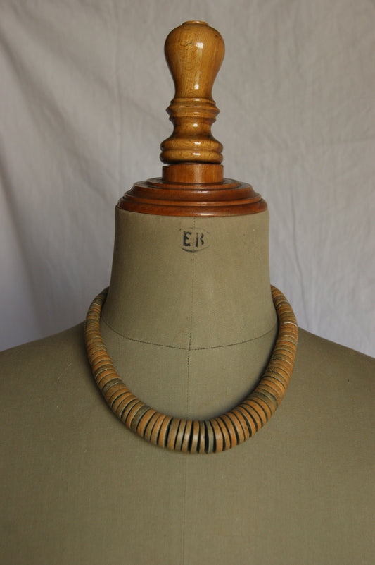 1970s Graduated Wooden Disc Necklace