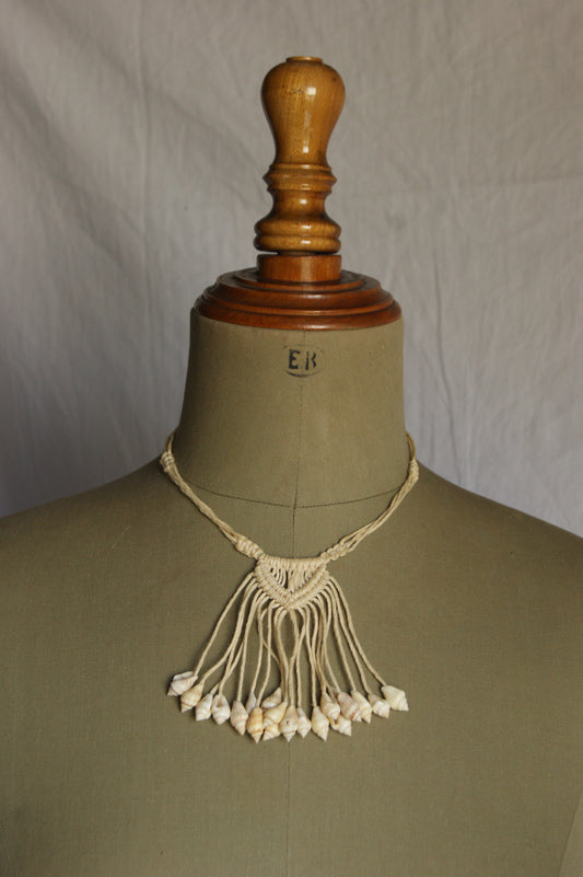 1980s Handcrafted Shell & Macramé Tassel Necklace