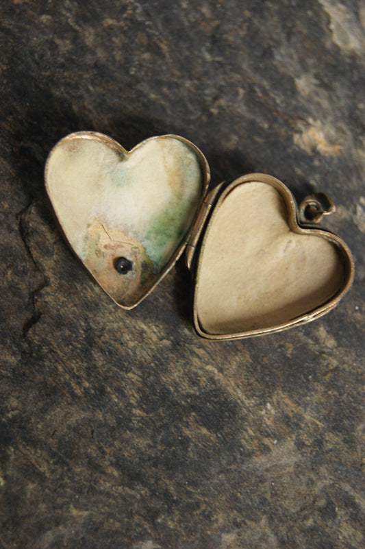 Late 1800s Antique Heart Photo Locket