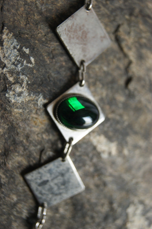 1970s Hand-Crafted Silver & Emerald Green Glass Geometric Bracelet